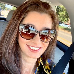 Meet your Posher, Marina